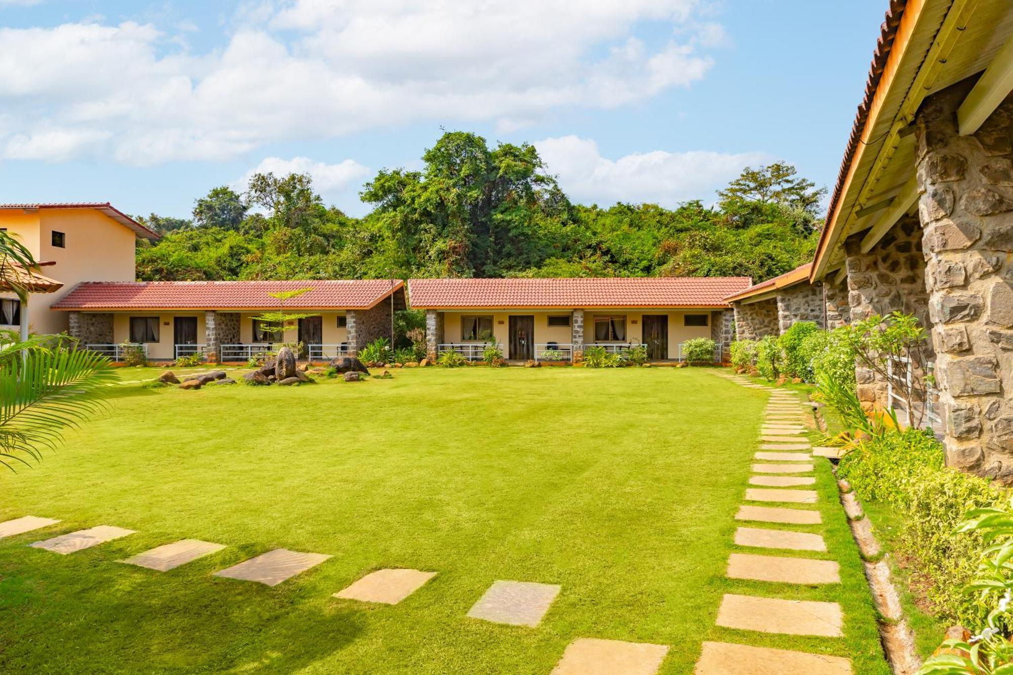 Casa Amora Lonavala Dış mekan fotoğraf